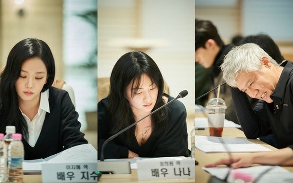 Web novel based movie <#OmniscientReader> release script reading with #LeeMinHo #AhnHyoSeop #ChaeSooBin #ShinSeungHo #Jisoo #Nana and #ParkHoSan.