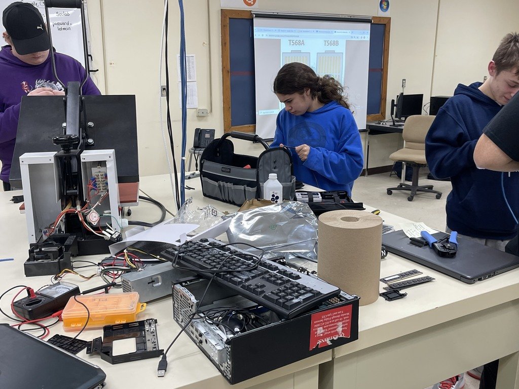 Computer Repair/Networking class working on creating ethernet cables. 
#SCCexperience #SCClearning #SCCcomputerrepair #ComputerRepair #Networking #IT