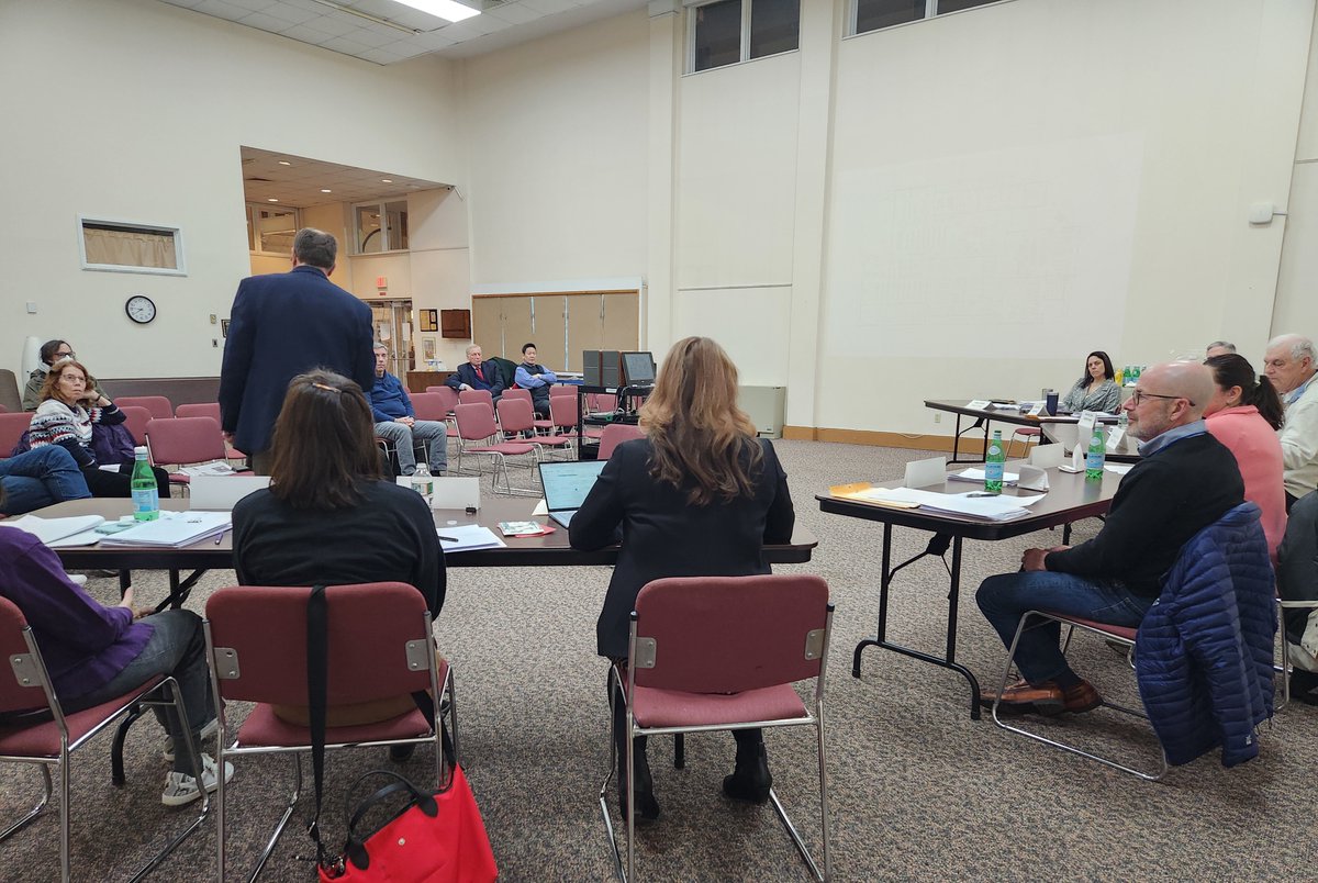 pearlriverlib's tweet photo. 🙏 A heartfelt thank you to everyone who attended last night's board meeting. Your presence made it truly special. We hope you left feeling well-informed and inspired. Your feedback is invaluable to us, so please share your thoughts. Together, we're shaping a brighter future! https://t.co/wV87AS3qxw