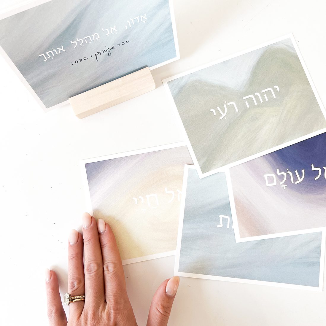 Transform your prayer moments with Backgate Prayers praise cards collection! Written to praise God for His character. 🥰 #DVTD