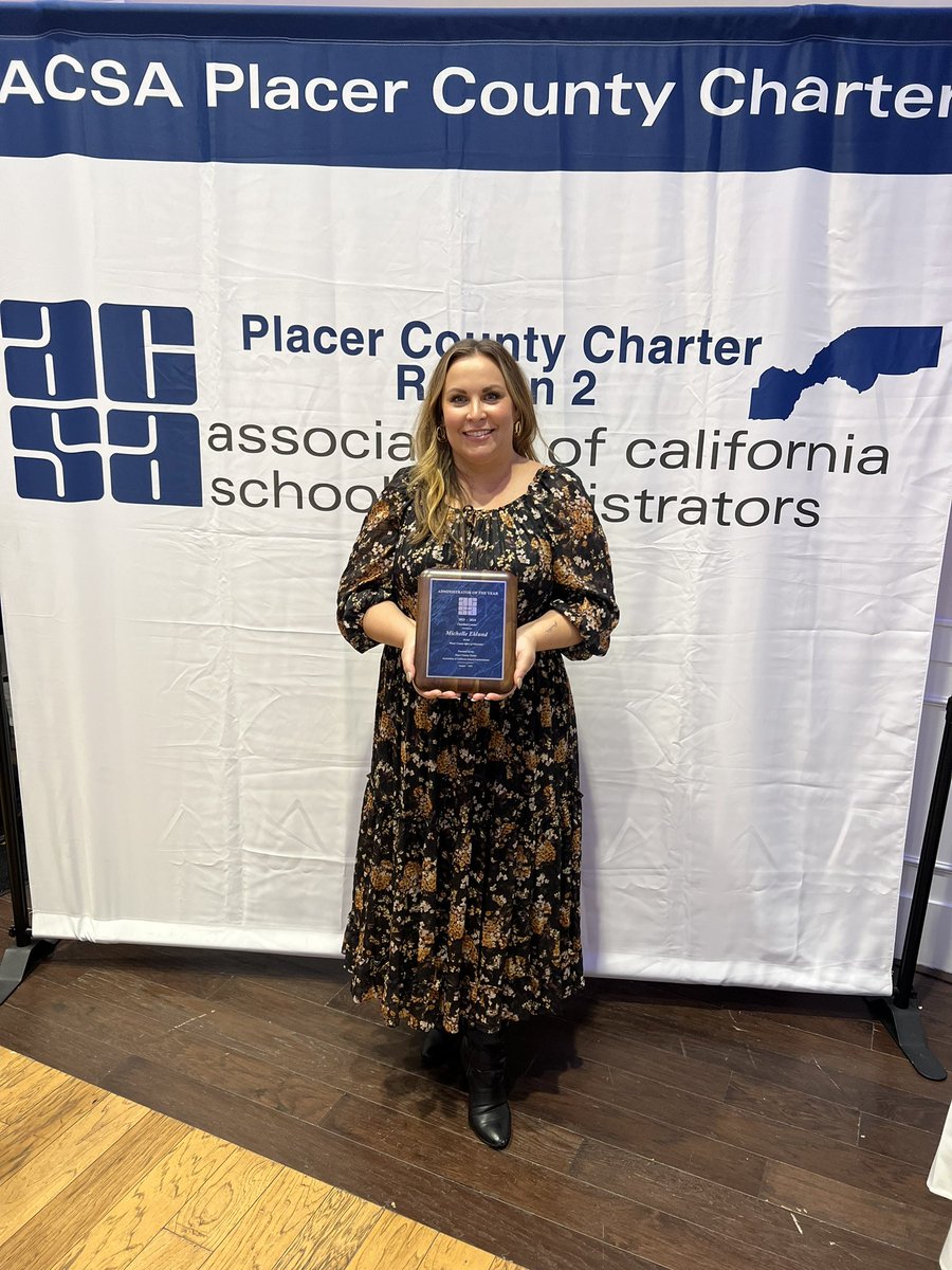 Congrats to Capitol/Foothills Regional Chair & @Placer_COE’s Chief Communications Officer, Michelle Eklund for receiving the Classified Leader Administrator Award from the Placer County ACSA Charter. It’s wonderful to see comms leaders receiving recognitions throughout the state!