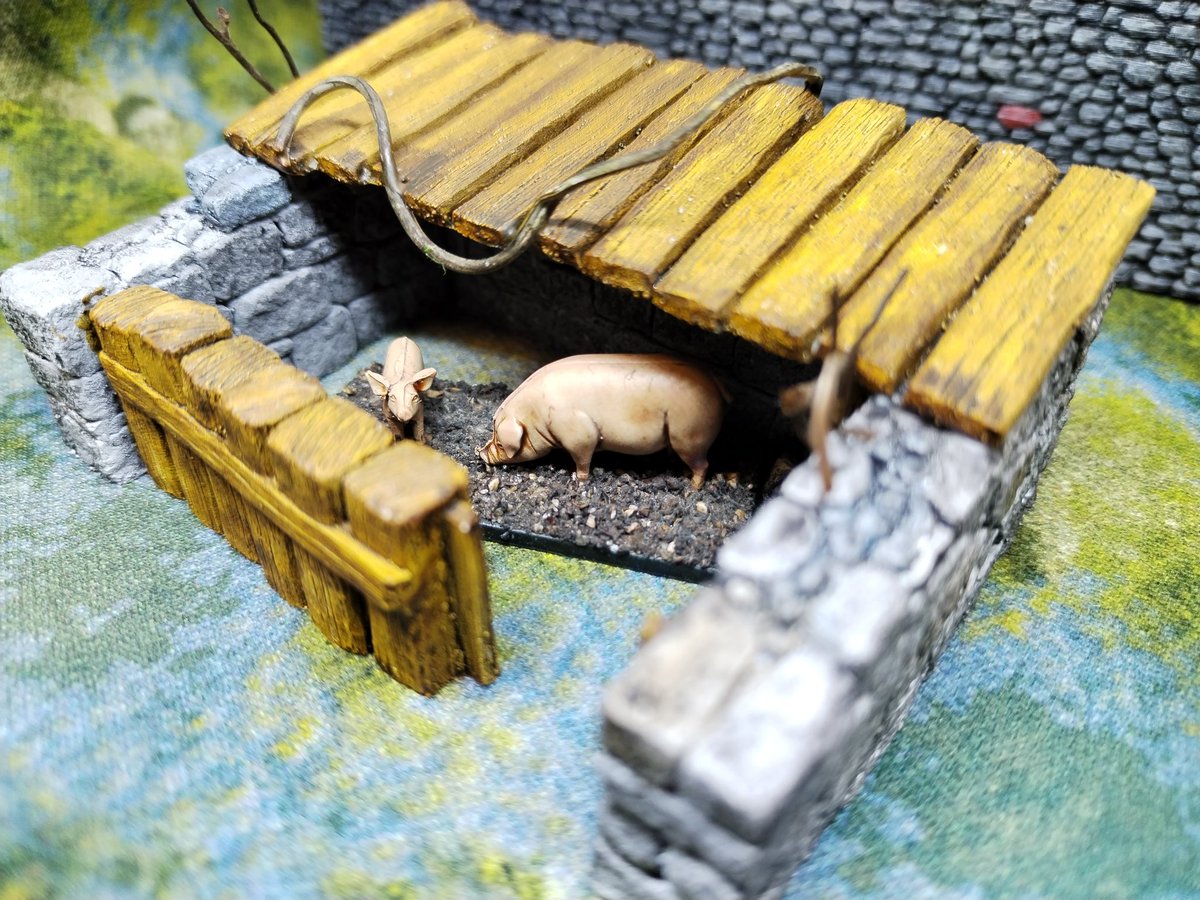 Pigs have new home from @Fogou_Models 😁 - #historicalwargame #paintingminiatures #paintingminiature #miniatureswargames  #wargames #czechwargaming #potanswar #wargamingterrain
