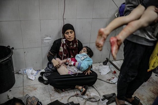 Sunulan iki seçenek var. Ya bombalarla öleceksin ya da açlıktan öleceksin #GazaStarving