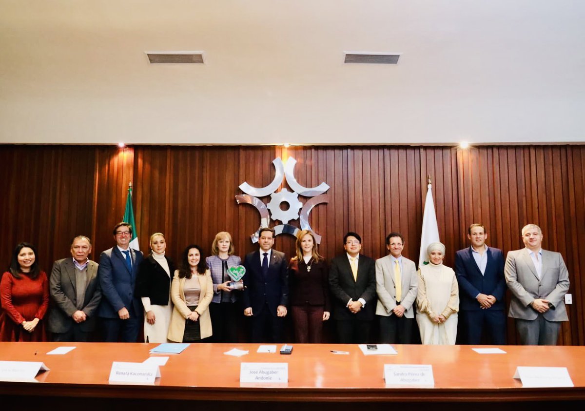 AmanacOficial's tweet photo. Gracias al Instituto de Análisis de Política Familiar, #IAPF por su atenta invitación al Foro Balance Trabajo-Familia, impartido por la Oficial de Asuntos Sociales para la Familia de las Naciones Unidas, Renata Kczmarska. #AMANAC #ONU ⚓️ https://t.co/rRf5qh1iYp