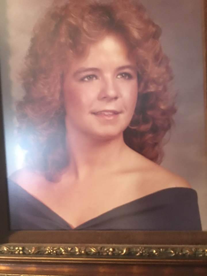 PowellMccarty's tweet image. The picture on the left is me 40 years ago. Check out the 80's hair!! 🤣The picture on the right is me today on my 58th birthday. 
#Classof84
#oldschool  
#BigHair
#HappyBirthdayToMe