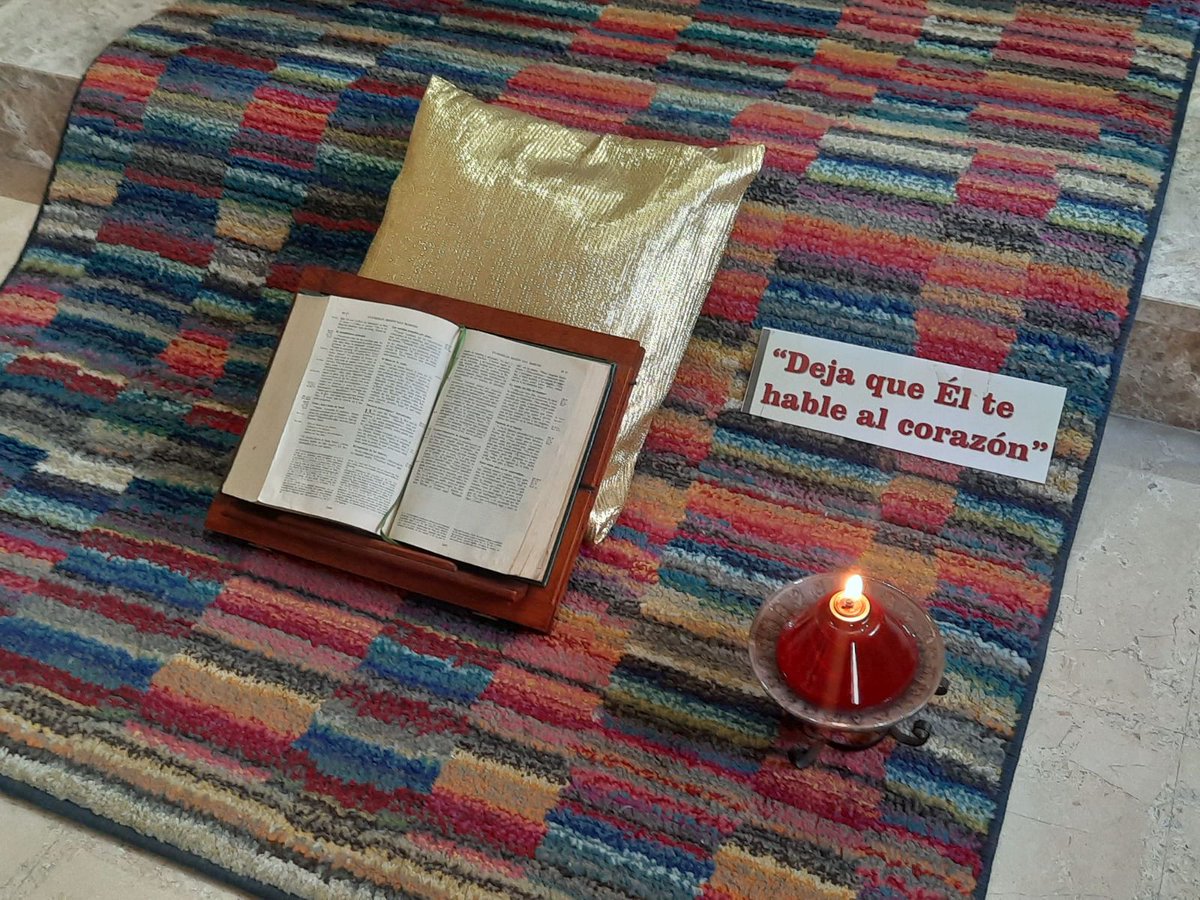 En este segundo trimestre, los alumnos de 1° y 2° ESO siguen profundizando en el Proyecto Oratorio, un momento de oración y reflexión compartida. #QuedadaconJesús #SeguidoresdelMaestro
<a href="/CPRRegionMurcia/">CPR Región de Murcia</a>  <a href="/Educarm/">Educarm</a> <a href="/divinomaestrofe/">Divino Maestro Fundación Educativa</a>  <a href="/AytoLasTorresC/">LasTorresdeCotillas</a> <a href="/AMPA_DM_LTDC/">AMPA C. Divino Maestro Las Torres de Cotillas</a>