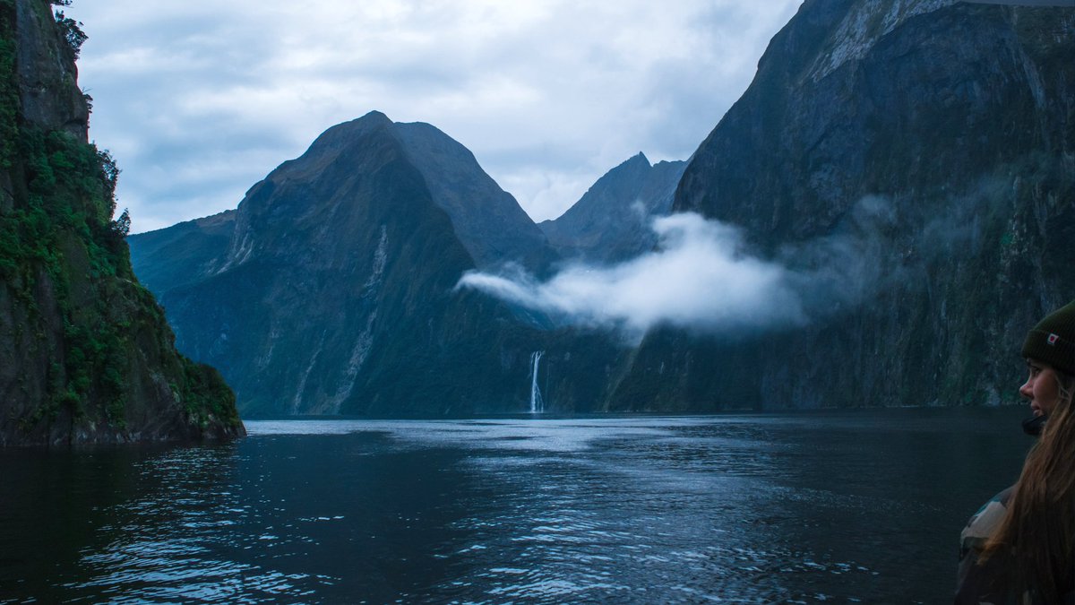 AfKaterina's tweet photo. Where the mountains meet the sea and sky https://t.co/4YmeFF1AM7