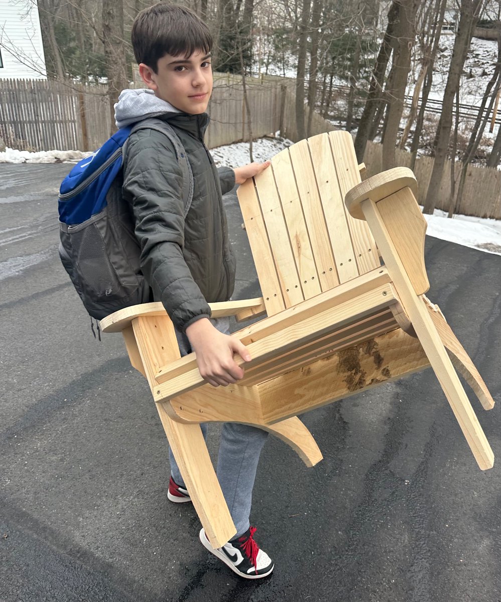 Madeline Laurano tweet media