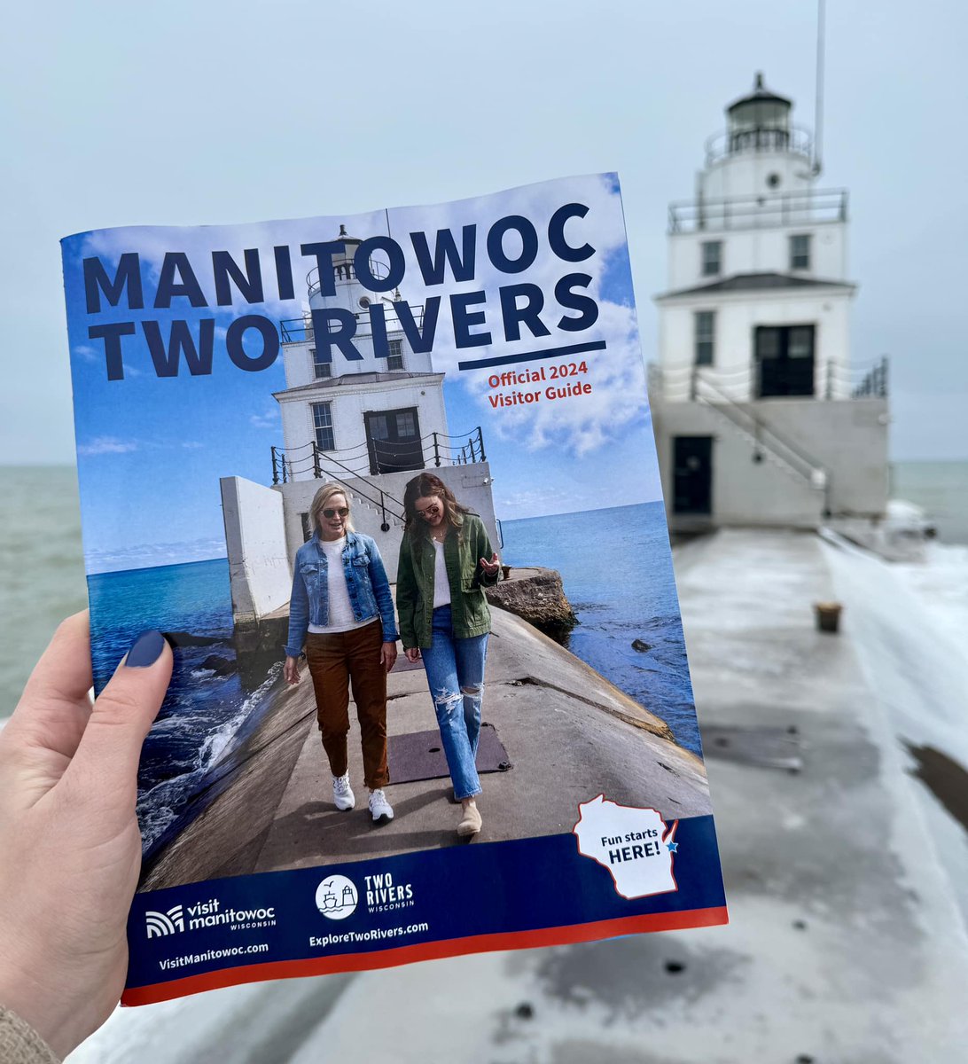 Snowflakes aren’t the only things dropping. The Official 2024 Manitowoc Two Rivers Visitor Guide just dropped! 
Pick up your cold-off-the-press copy at our visitor center, request a mailing, or view it online now at visitmanitowoc.com/visitor-guide.