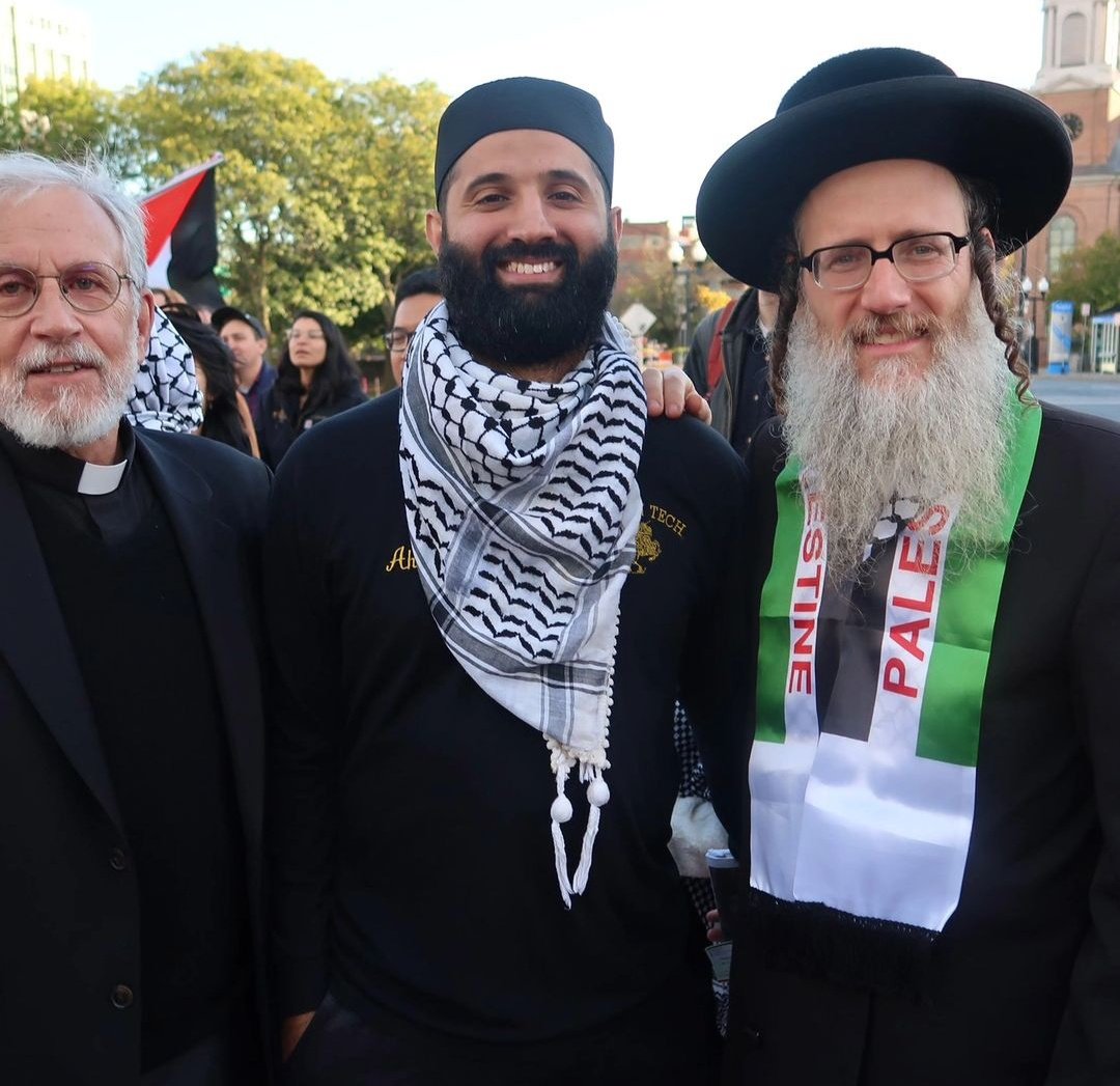 Jews, Christians and Muslims in brotherhood - #GazaStarving