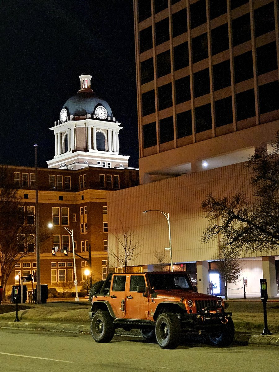 Night time in Macon, GA
#stingeroffroadambassador 
#stinger_offroad
#barricade 
#badassjeep
#jeepphotography
#jeepporn
#vvashautocare