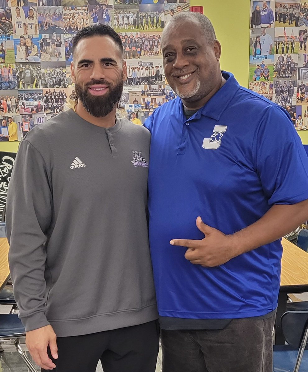 LAJordanFootball (@2019_lajordan) on Twitter photo Thanks Coach Matty Ah You Weber State for his visit with our scholar athletes. <a href="/Matty_AhYou/">Matty Ah You</a> <a href="/CIFLACS/">CIF LA City Section</a> <a href="/PartnershipLA/">PartnershipLASchools</a> <a href="/latsondheimer/">eric sondheimer</a> <a href="/Amandtastic/">Amanda Scurlock</a> <a href="/pontiac77/">Tiger's Sports View</a> <a href="/Sandypoptarts/">David Sandy</a> <a href="/certifiedronny_/">Ronny Hendrix</a> <a href="/davon4kt/">Davon Mays</a> <a href="/DanielIbarra65/">Daniel Ibarra</a> <a href="/RHaylock/">Rahshaun Haylock</a> <a href="/newmarkham/">EdwinMarkhamMS</a> <a href="/RomeroPrincipal/">Randy Romero</a> <a href="/ErikSarni1/">EastSideMediaTV 📹</a> @Jolie_Ale Thanks Coach Matty Ah You Weber State for his visit with our scholar athletes. <a href="/Matty_AhYou/">Matty Ah You</a> <a href="/CIFLACS/">CIF LA City Section</a> <a href="/PartnershipLA/">PartnershipLASchools</a> <a href="/latsondheimer/">eric sondheimer</a> <a href="/Amandtastic/">Amanda Scurlock</a> <a href="/pontiac77/">Tiger's Sports View</a> <a href="/Sandypoptarts/">David Sandy</a> <a href="/certifiedronny_/">Ronny Hendrix</a> <a href="/davon4kt/">Davon Mays</a> <a href="/DanielIbarra65/">Daniel Ibarra</a> <a href="/RHaylock/">Rahshaun Haylock</a> <a href="/newmarkham/">EdwinMarkhamMS</a> <a href="/RomeroPrincipal/">Randy Romero</a> <a href="/ErikSarni1/">EastSideMediaTV 📹</a> @Jolie_Ale