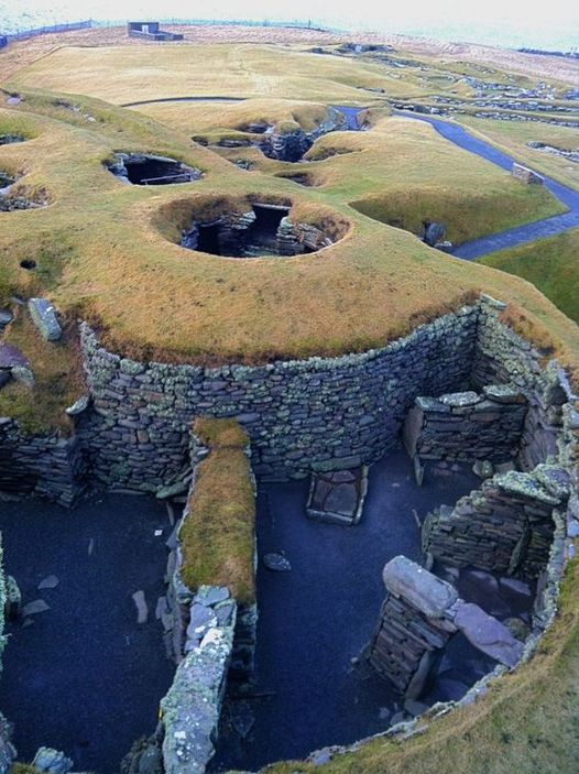 MichealCastill6's tweet photo. Jarlshof: The Most Amazing Historical Site I've Ever Seen - Migrating Miss https://t.co/fLwaolskJA