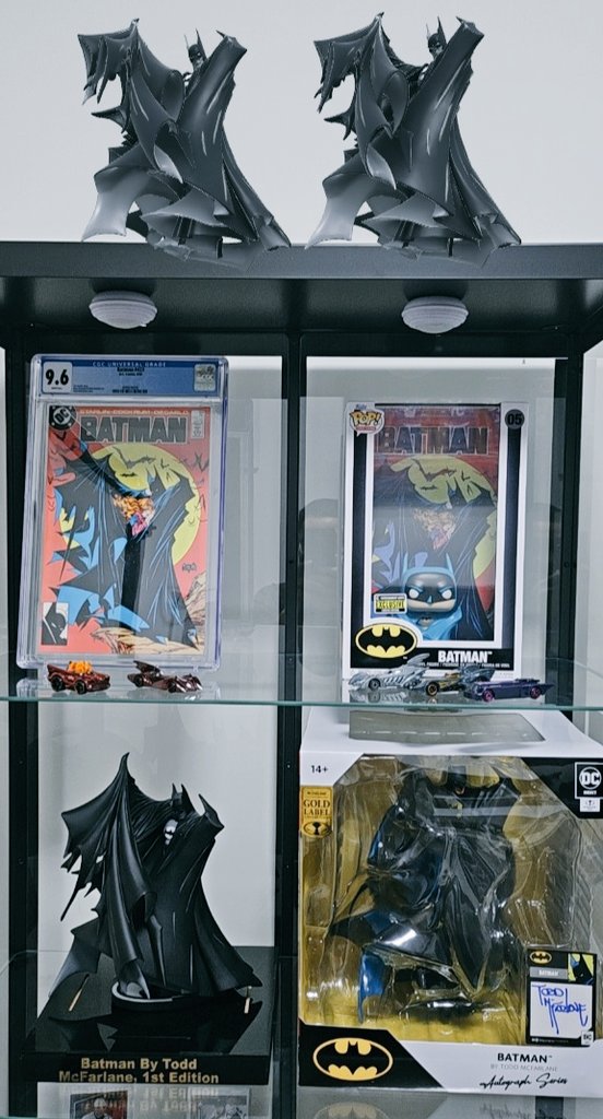 It all started with Todd 🦇🖤 <a href="/veve_official/">VeVe | Digital Collectibles</a> 

Loving the new addition <a href="/mcfarlanetoys/">McFarlane Toys</a> 🥰