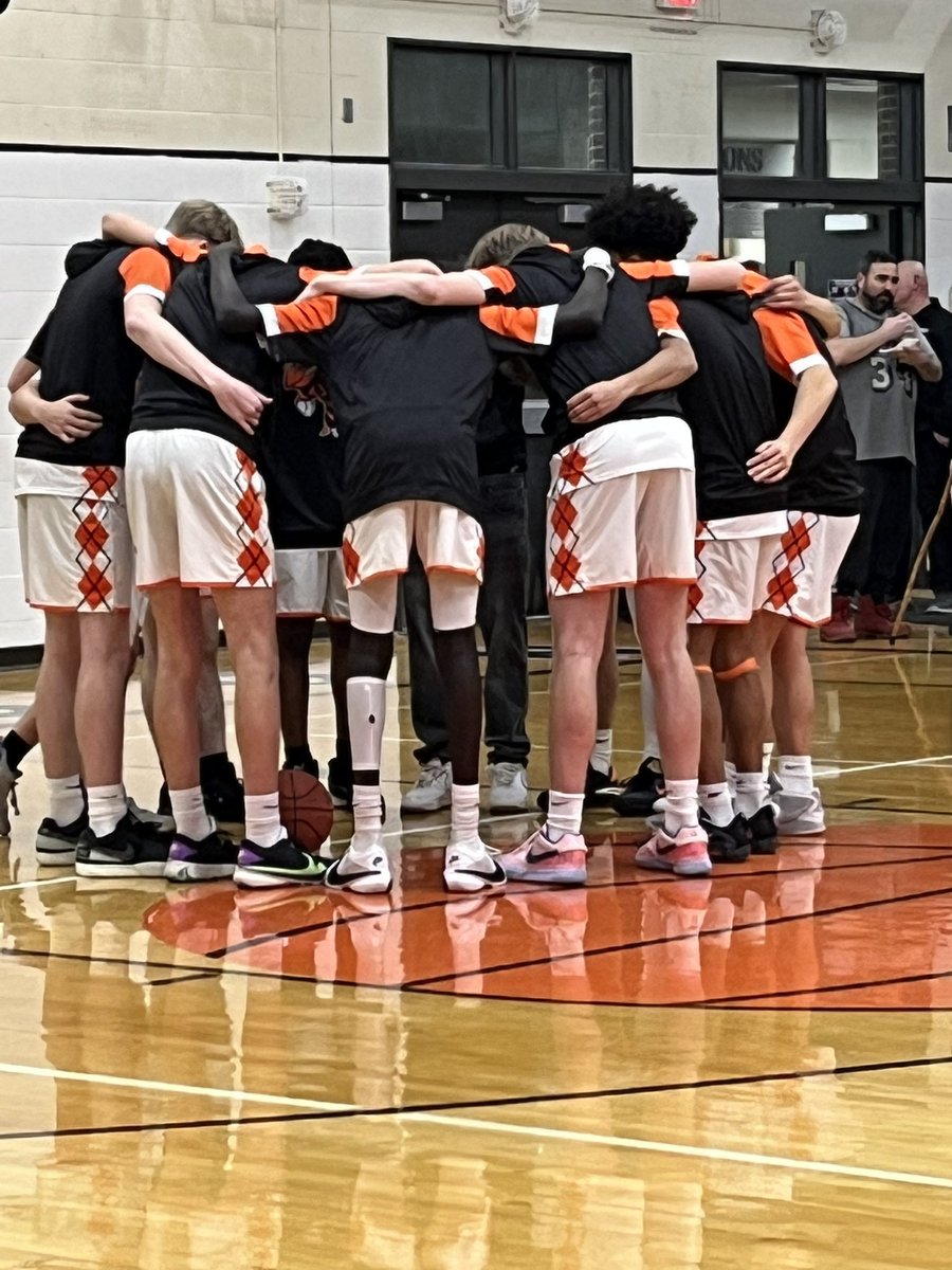 Jacket Athletics (@tjhsathletics) on Twitter photo Jackets get their 11th win of the season with a 71-62 victory over Sergeant Bluff Luton! Stingers Up! <a href="/CBCommSchools/">CouncilBluffsSchools</a> <a href="/TJHighSchool_CB/">Thomas Jefferson High School</a> <a href="/TJacketsHoops/">TJ Boys Basketball</a> <a href="/VickieMurillo/">Dr. Murillo</a> <a href="/atupra_victor/">Victor Atupra</a> Jackets get their 11th win of the season with a 71-62 victory over Sergeant Bluff Luton! Stingers Up! <a href="/CBCommSchools/">CouncilBluffsSchools</a> <a href="/TJHighSchool_CB/">Thomas Jefferson High School</a> <a href="/TJacketsHoops/">TJ Boys Basketball</a> <a href="/VickieMurillo/">Dr. Murillo</a> <a href="/atupra_victor/">Victor Atupra</a>