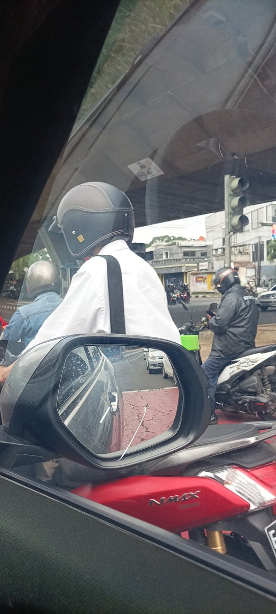 Lampu lalulintas di perempatan hotel grandia mati..mohon diperbaiki <a href="/infobdg/">BANDUNG ᮘᮔ᮪ᮓᮥᮀ</a> <a href="/PRFMnews/">Radio PRFM</a>