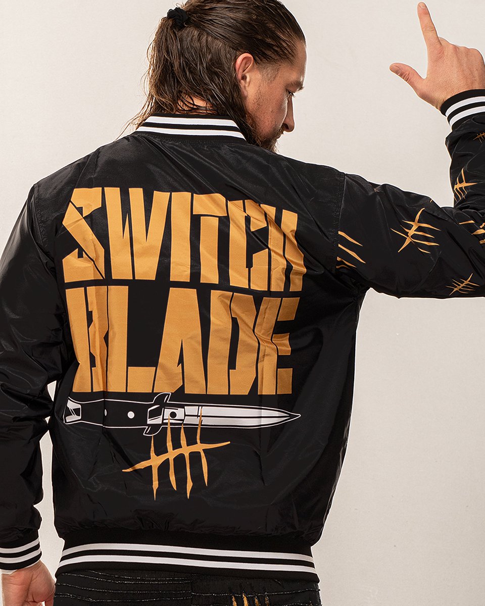 👆🏼Bang Bang Gang👆🏼Be ready for tomorrow’s pre-order🤘🏼What’s up @NERDSClothing 

🧥 : pwtees.co/4b9jieZ

#pwtees #aew #shopaew #BCGold #BulletClub #BangBangGang #jaywhite #switchblade