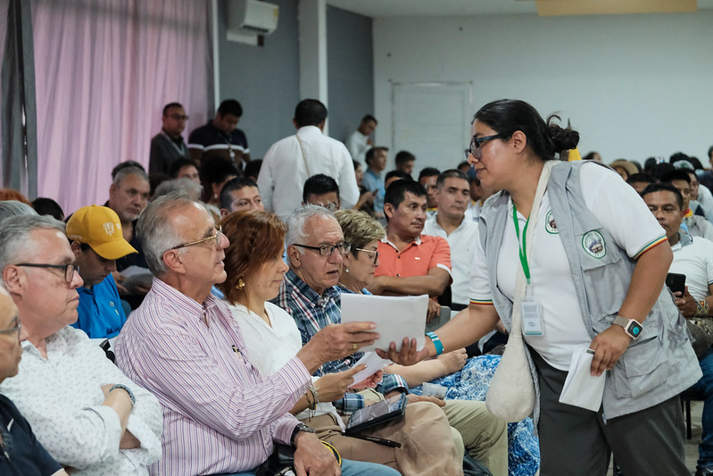 MinjusticiaCo's tweet photo. #EnImágenes | El @MinjusticiaCo @Osunanestor participa en la reunión que lidera el presidente @petrogustavo con las comunidades indígenas del #piedemonte y #CostaPacífica nariñense en el marco de la jornada de #GobiernoConElPacífico. https://t.co/ZoGisJRpRI