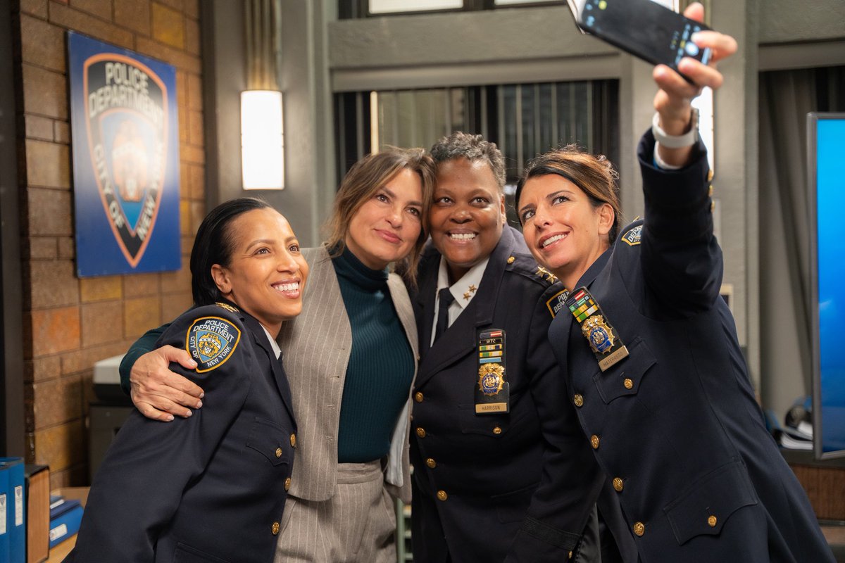 Tania Kinsella (@nypd1stdep) on Twitter photo Wishing the incredible Mariska Hargitay, the heart and soul of Law & Order: SVU, the happiest of birthdays!
Your talent, compassion, and dedication to justice on & off-screen inspire us all.
Here's to another year of making a difference and thrilling us all on <a href="/lawandordertv/">𝐋𝐀𝐖 & 𝐎𝐑𝐃𝐄𝐑</a> ! Wishing the incredible Mariska Hargitay, the heart and soul of Law & Order: SVU, the happiest of birthdays!
Your talent, compassion, and dedication to justice on & off-screen inspire us all.
Here's to another year of making a difference and thrilling us all on <a href="/lawandordertv/">𝐋𝐀𝐖 & 𝐎𝐑𝐃𝐄𝐑</a> !