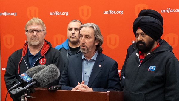 Unifor members demand compensation from Coast Mountain Bus Company for lost wages
unifor.org/news/all-news/… #vanpoli #bclab #canlab