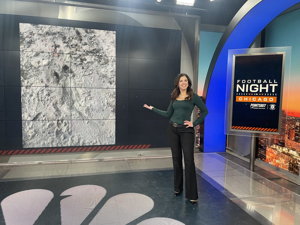 leilarahimi's tweet image. It’s you, me, ⁦@AlexShapiroNBCS⁩ ⁦@PFF_Brad⁩ and a #RatHole update and PSA all tonight at 6. A lot to discuss with the Bears and news around the NFL. 

🎉 Also— if you’re an ⁦@NBCSChicago⁩ fan, wish ⁦@ruthiepolinsky⁩ ⁦@Kevin_NBCS⁩ a happy birthday!