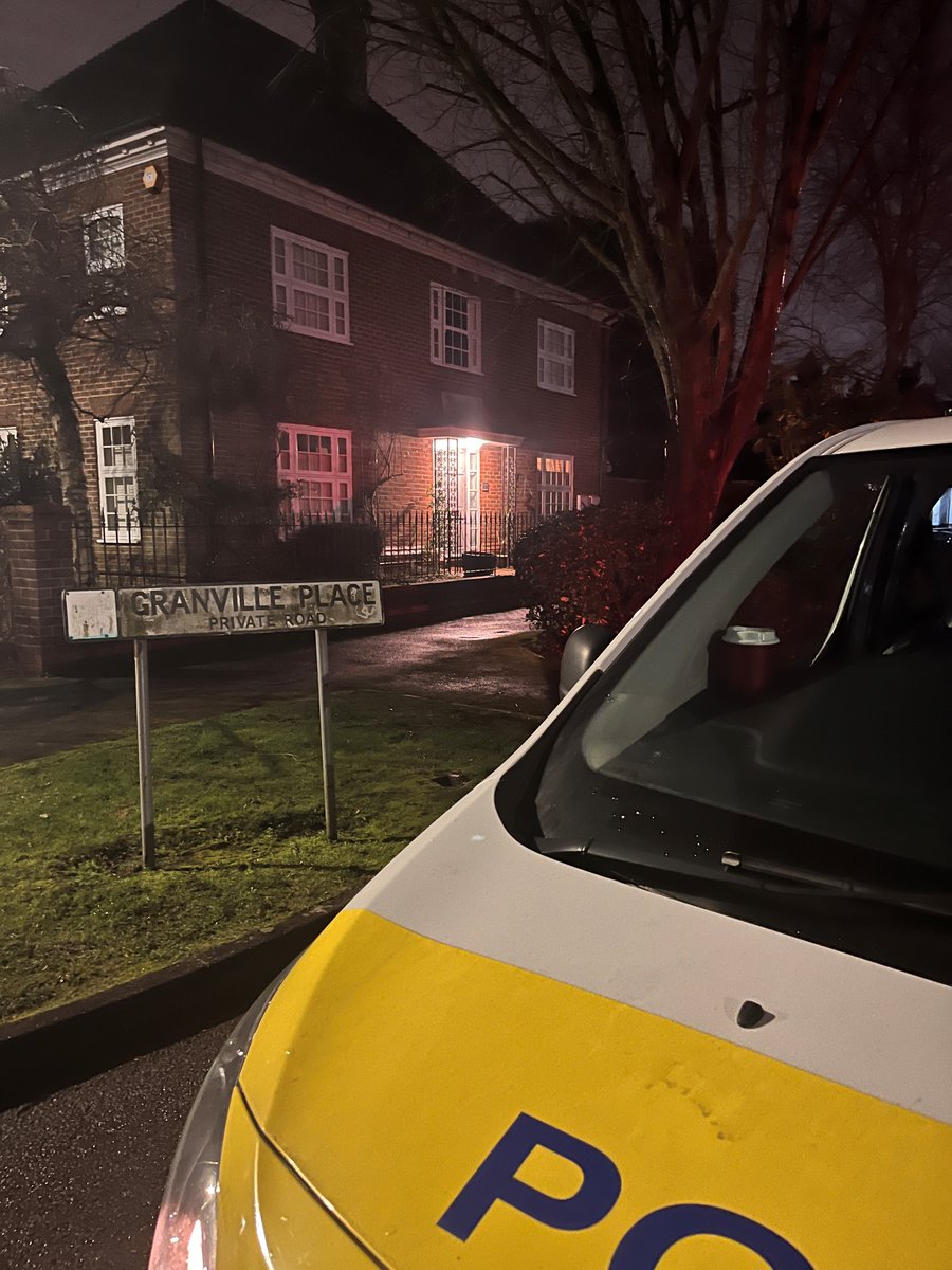MPSHatchEnd's tweet image. Your SNT Officers have been out and about over the past few nights tackling both vehicle crime and burglary in #HatchEnd and #Pinner to keep your homes and vehicles safe! 

🚨🏡🚘

#NWBCU #Harrow #MyLocalMet
@MPSPinner
@MPSPinnerSouth