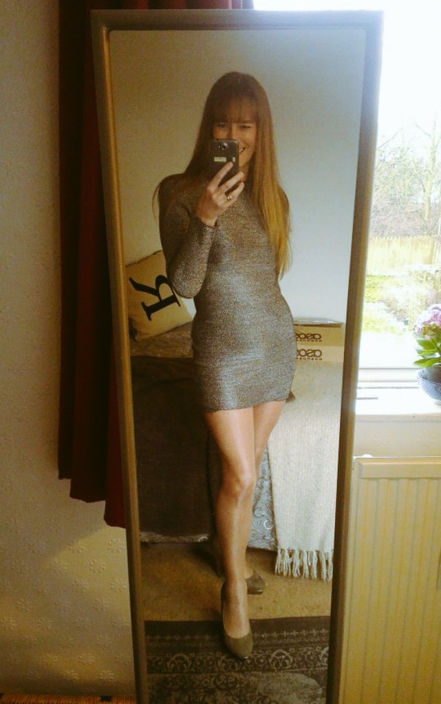 Is it possible to be really sexy at 58? (Next week!)
Asking for my daughter's dress I am wearing!😂