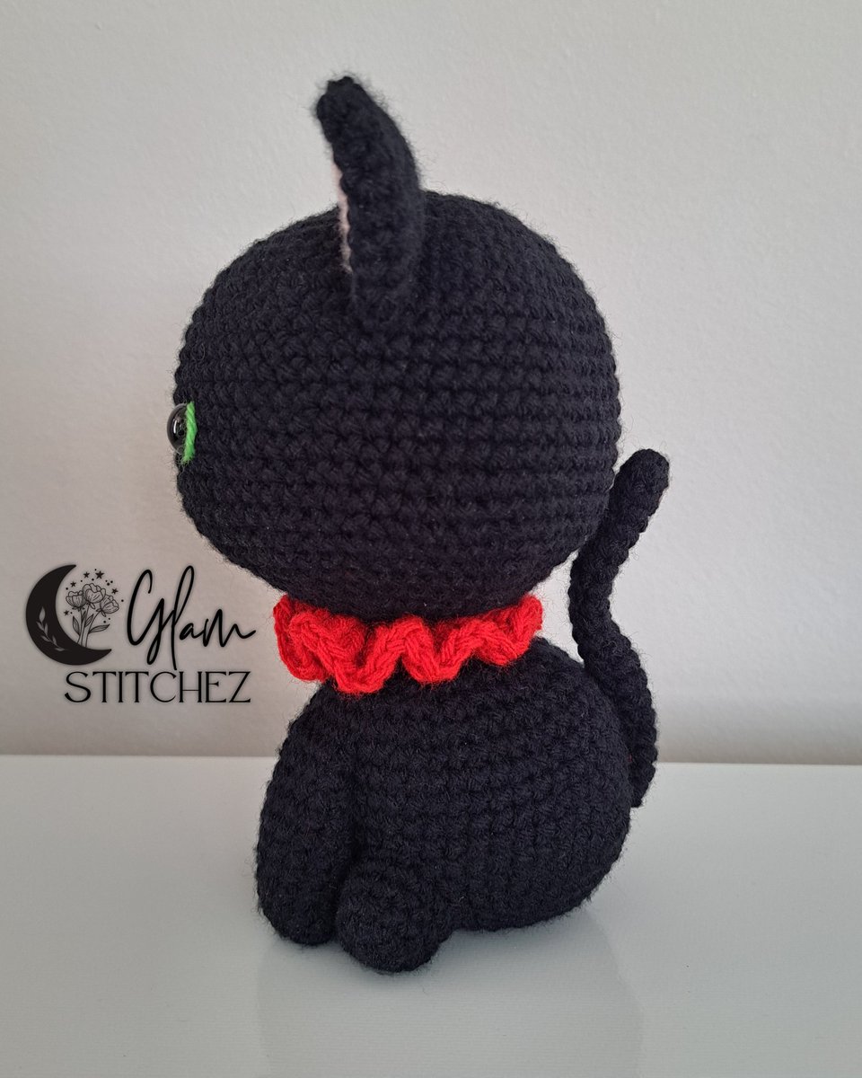 GlamStitchez's tweet photo. Cat amigurumi 🐈‍⬛ 
Patrón: bellota_arte en Youtube
#amigurumis #amigurumi #amigurumilove #amigurumiaddict #crochetersoftheworld #crocheter #crochet #crochetaddict #crochetcat #catamigurumi #handmadewithlove #handmade #tejidoamano #tejido #tejidoacrochet #hechoamano #gatotejido https://t.co/oHwKFABabT