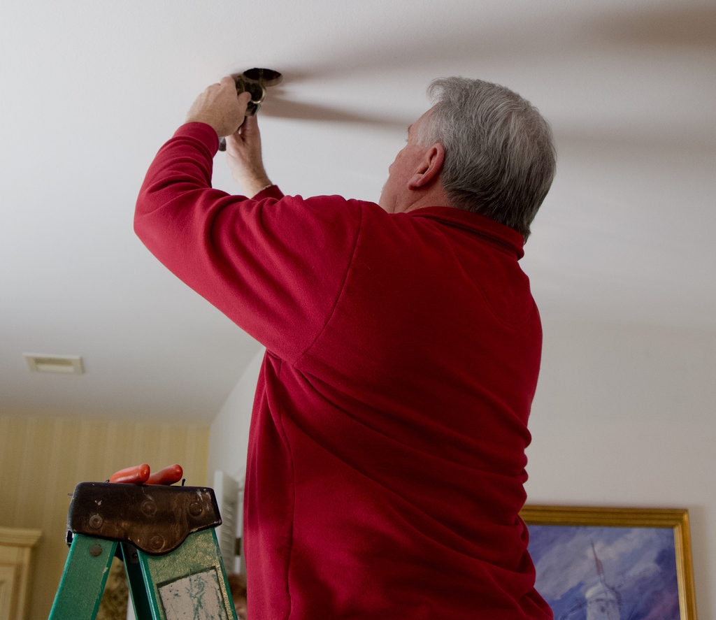 ⚙️Men:Serve
🔨 is for men who enjoy to serving with other men
🔨 is for men who have lawn equipment/tools
 
HFBC Men has SO many other ways for men at our church to serve, too: Car Care, Mentoring, and more.

🔎 Find more information about Men:Serve at hfbcmen.org