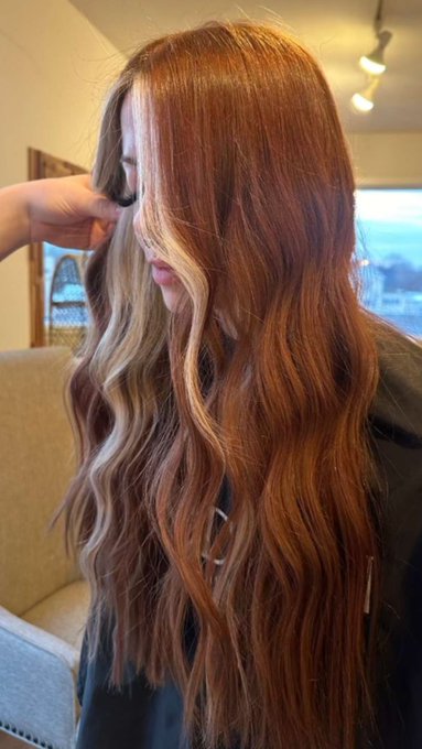 new hair do we like it yes or no?? https://t.co/EeMijuSJaM