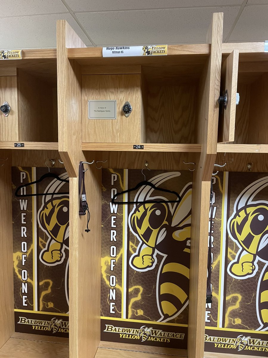 Hugo Hawkins (@hugo_hawkins21) on Twitter photo Thank you Baldwin Wallace For the Vist today I appreciate it!!
@BWYJFootball
<a href="/CoachHilvert/">Jim Hilvert</a> Thank you Baldwin Wallace For the Vist today I appreciate it!!
@BWYJFootball
<a href="/CoachHilvert/">Jim Hilvert</a>