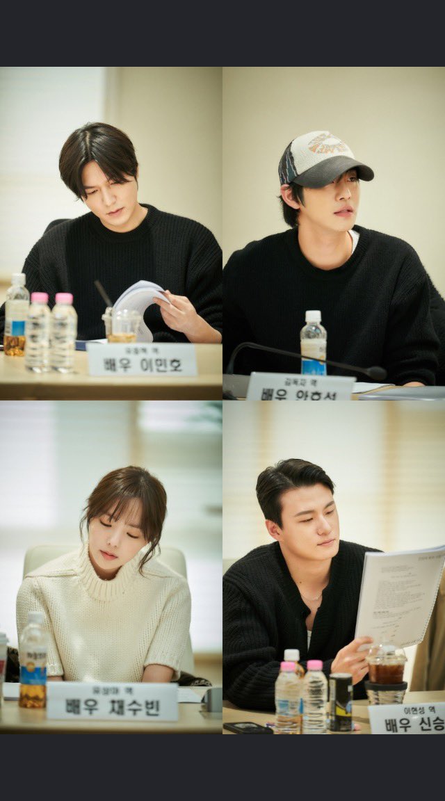 Shywdy's tweet photo. 스마트한 감독과 열정을 가진 배우들이 열심히 텍스트를 영상으로 옮기고 있습니다. 

한배우가 말했습니다. 
“대표님 매일매일 영화를 찍고 싶습니다”

“전지적 독자시점” https://t.co/RKbxwSGZkf