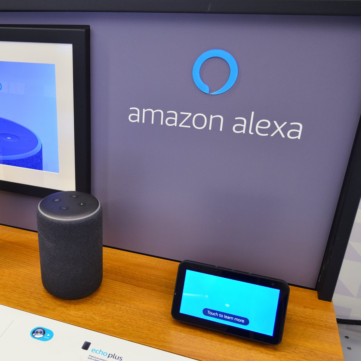 Amazon desarrolla una versión mejorada de Alexa basada en inteligencia artificial (IA). Conoce las novedades bit.ly/3vOtxFD #Amazon #Alexa #IA #tecnología #geek