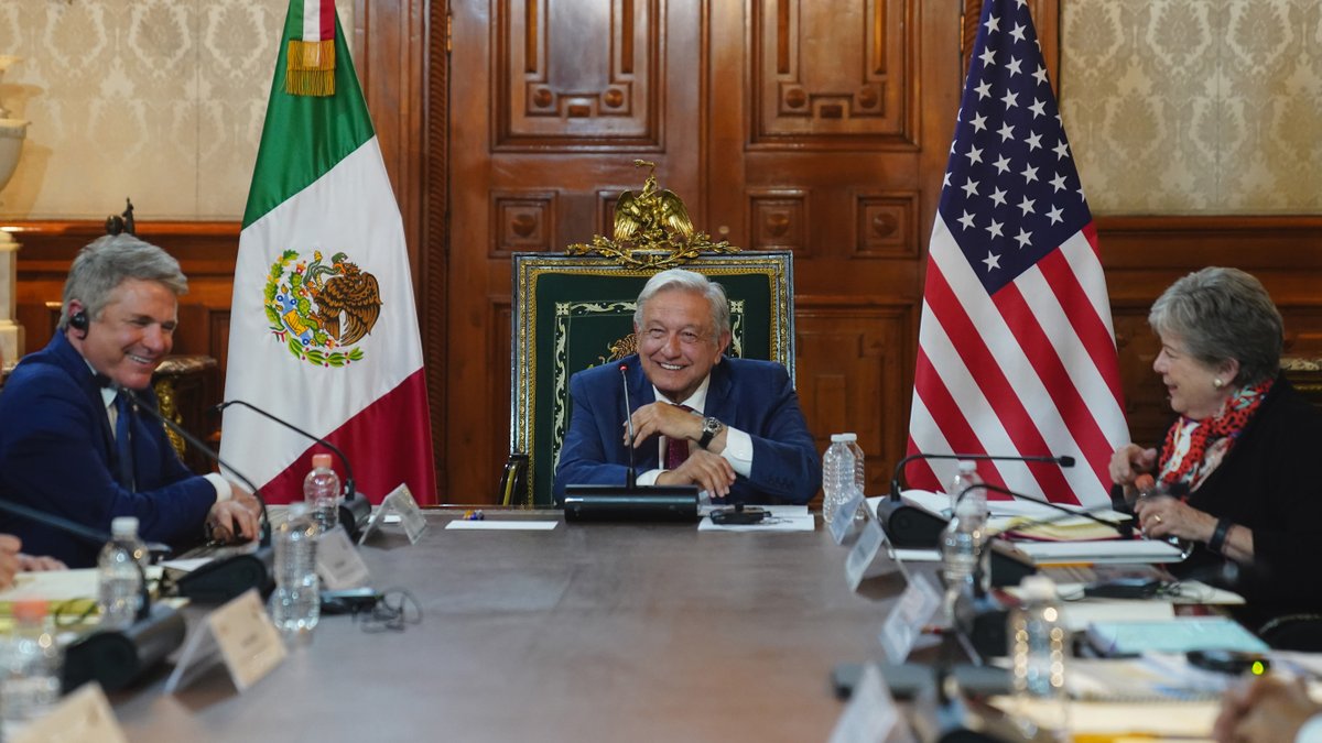 Andrés Manuel tweet media