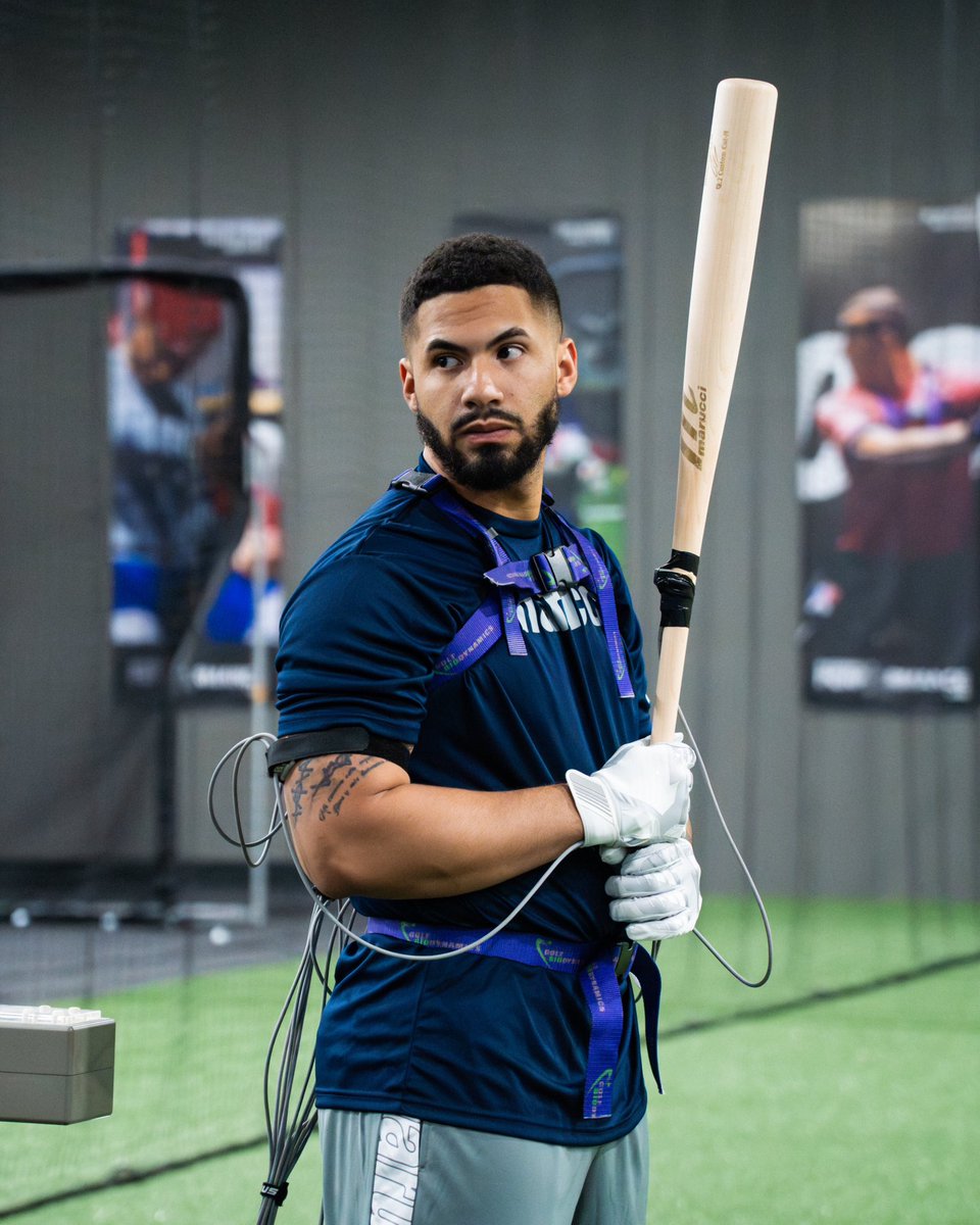 MarucciSports's tweet image. When Gleyber pays a visit, you know it's go time. @TorresGleyber dropped by to strategize with the experts at @theBPLdotcom, ensuring his gamers are finely tuned and ready for the long season ahead.