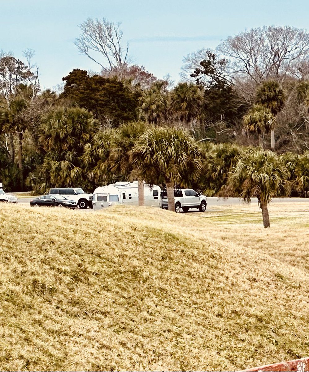 thirteenadvent's tweet photo. Quick stop at @fortpulaskinps on our journey south! 🚗 Exploring National Parks, Monuments, and Historic Sites along the way. 🌍 #TravelAdventure #FortPulaski #NationalParksJourney https://t.co/zqKIN8HhyZ