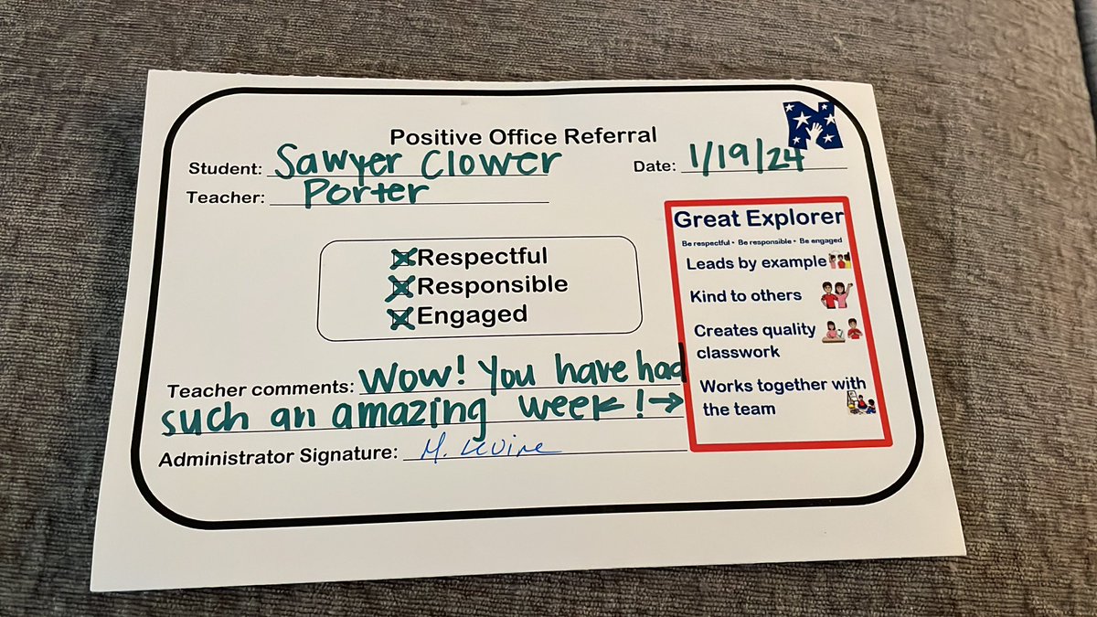 ClowerMOE tweet media