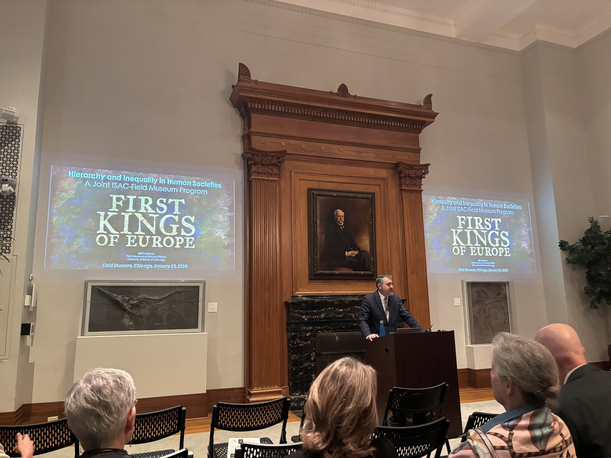 SabinaCvecek's tweet photo. William Parkinson speaking about the First Kings of Europe exhibition at the @FieldMuseum. It’s the last week of the show, so come in, if you’re in Chicago! Get to try the exhibition’s own, locally brewed Beer for Commoners&amp;Beer for Kings! 👑🍺#firstkings #Chicago #anthropology https://t.co/kMbIlUAPb7