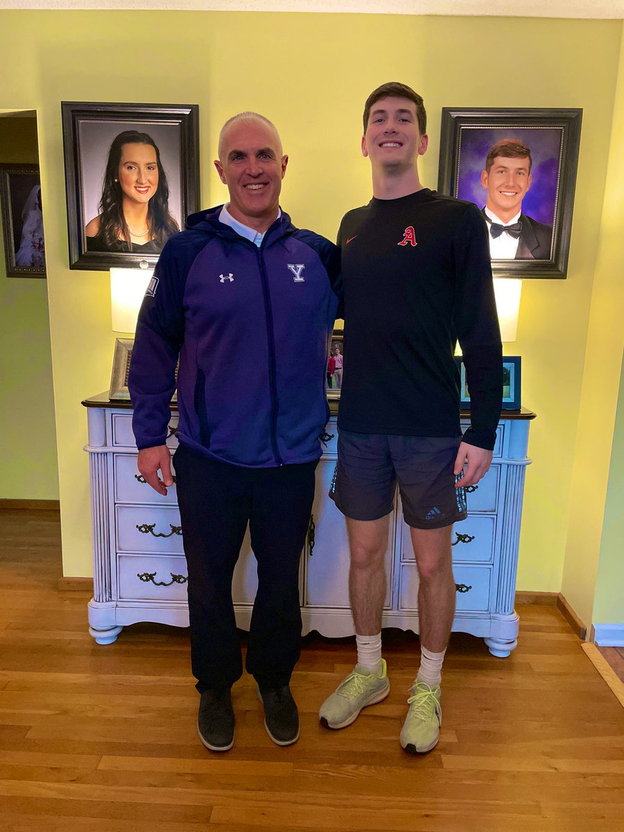 Great in home visit this evening with @CoachRenoYale Thank you for making the trip down to Baxley! @ApplingRecruits @maknight3