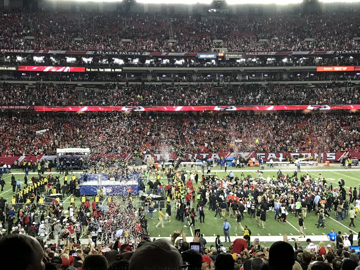 AustinPlanet's tweet photo. 7 years ago today the Atlanta Falcons won the NFC Championship. 

Matt Ryan vs Aaron Rodgers/Packers: 

• 27-38 

• 392 yds

• 4 TD

• 139.4 RTG 

Best game I’ve ever seen live. #RiseUp https://t.co/RqpEO4jiXQ