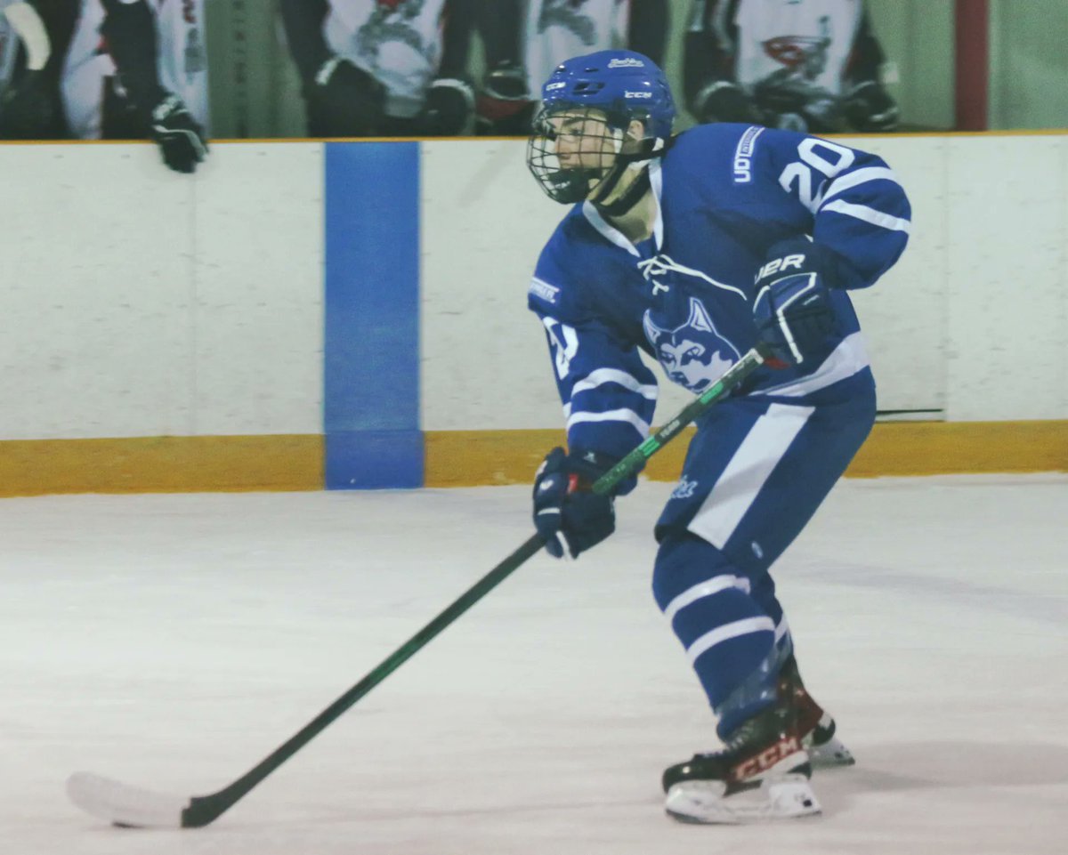 HTJHL's tweet photo. Steinbach Huskies back on top of #HTJHL standings 
https://t.co/HdHd61x1GG via @TheCarillon https://t.co/ppUVkEngBf