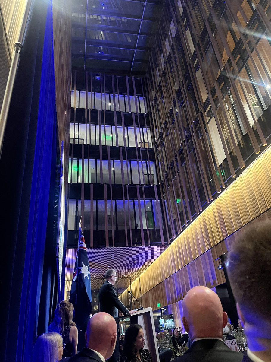 Congratulations to @AmboRudd on the Australian Embasssy Gala at the iconic “new” embassy celebrating amazing people representing the future of diplomacy — innovators, cultural leaders, scientists and athletes. In the Ambassador’s words, it is the “hard business of peace and…