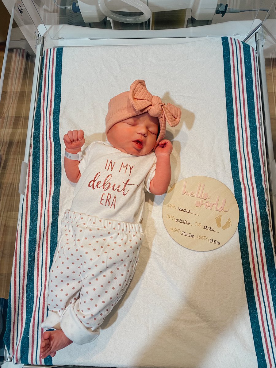 vkuznetsova13's tweet photo. Nadia Alexandra Sedillo
Born 1/23/24 at 12:32pm
7 pounds 2 ounces 
19.2 inches long
🩷 https://t.co/8AqPLEeT3u