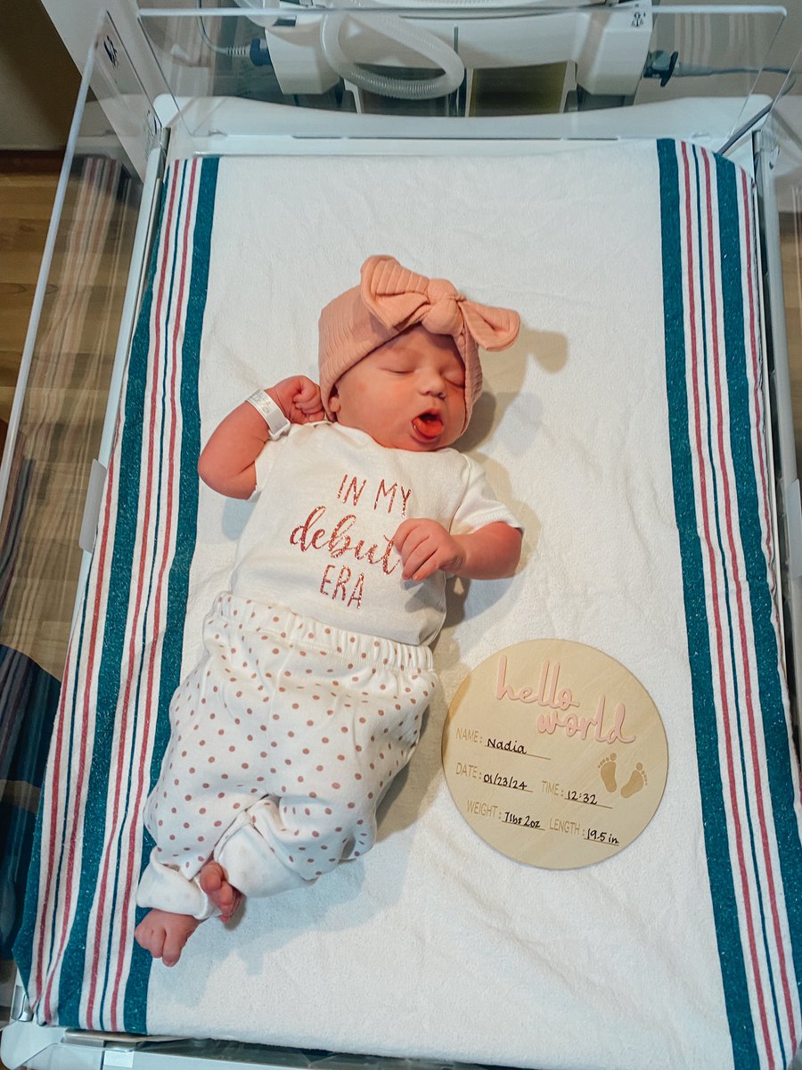 vkuznetsova13's tweet photo. Nadia Alexandra Sedillo
Born 1/23/24 at 12:32pm
7 pounds 2 ounces 
19.2 inches long
🩷 https://t.co/8AqPLEeT3u