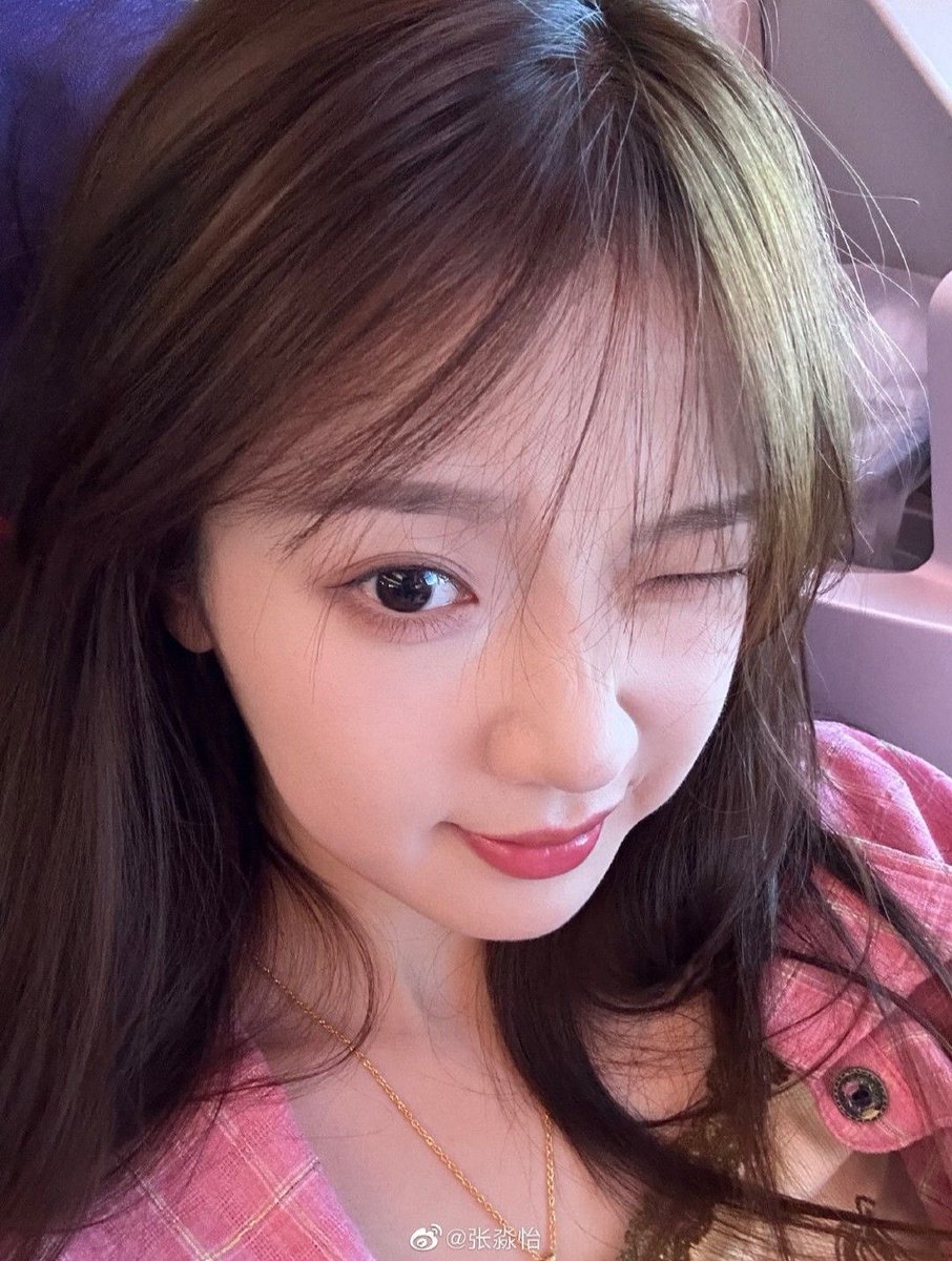 stuffeud's tweet image. aku mau layout moodboard deco pake foto ini dong? drop katalognya yaa kalau bisa yg jadinya hari inii  #zonauang