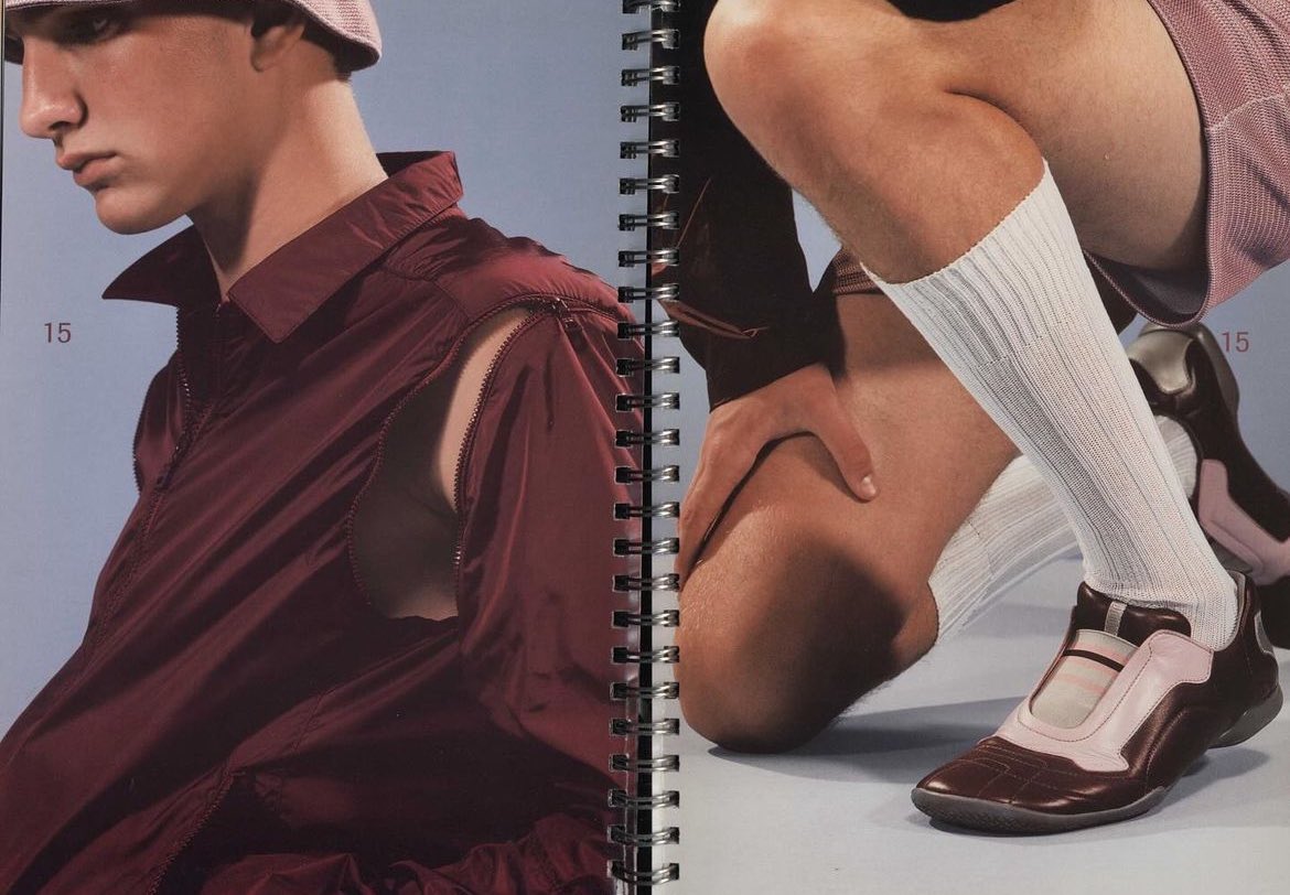 tabibutts's tweet image. prada sport ss00
via @/oldprada