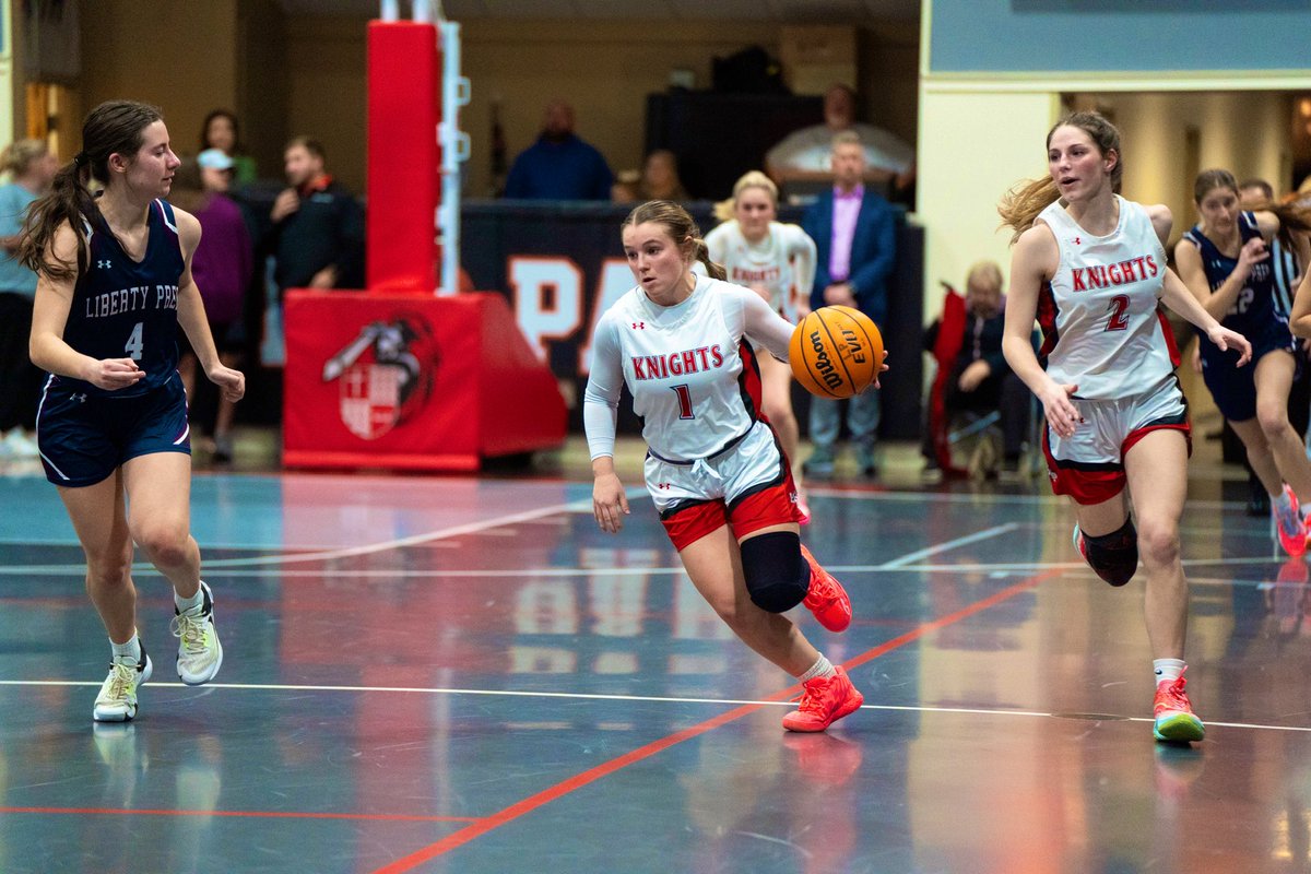 EmmaRushing26's tweet photo. senior night was a blast, got a big win over liberty prep! i love this sport❤️ @LeeParkPrep https://t.co/Y5P3TJGGS0