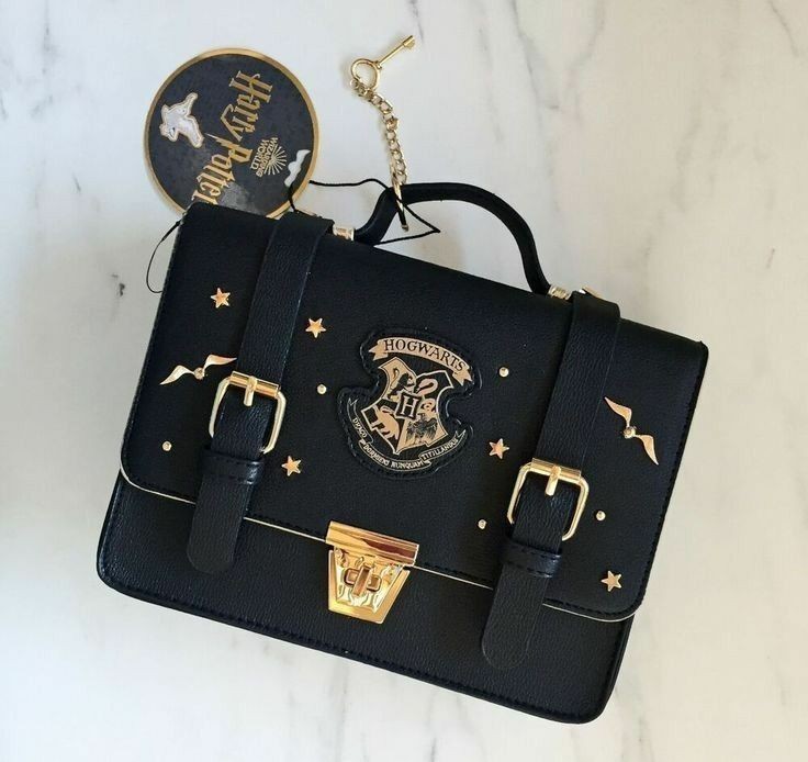 Rainys0ul's tweet photo. ᅠᅠ        ᅠ ᅠᅠ        
ᅠᅠ        ᅠ𝑲𝒆𝒏𝒅𝒓𝒊𝒄𝒌'𝒔 𝒖𝒑𝒅𝒂𝒕𝒆 

At 
⠀⠀ ⠀⠀⠀⠀⠀⠀⠀ #BadaDay + #MagicBirthday

Viniendo con mi noviecito al cumpleaños de mi amiguita linda, esperando que sea una hermosa velada con buena compañía ♥︎ https://t.co/NvL8N5g2H4
