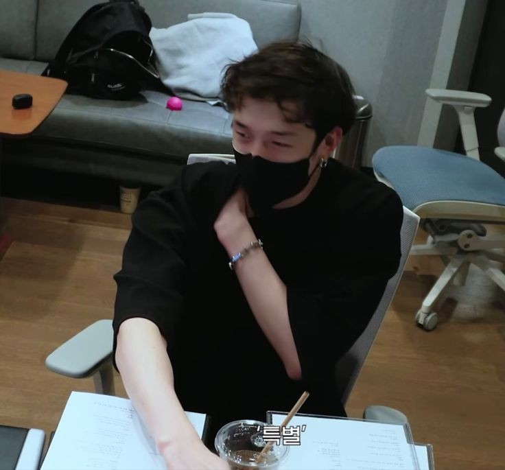 𝑨𝑪𝑬. tweet media