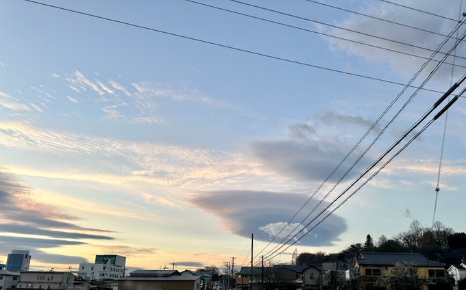 「建物 曇天」のTwitter画像/イラスト(新着)｜3ページ目